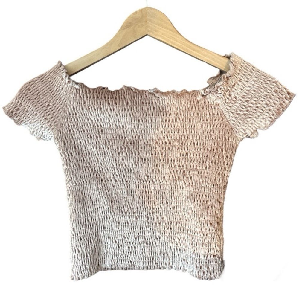 LIGHT BEFORE DARK • women’s size medium light pink ruffle crop top